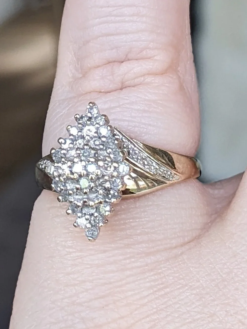Antique 10K Gold Diamond Cluster Ring - Picture 3 of 16